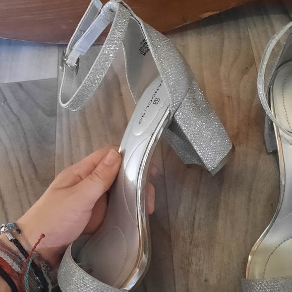 bandolio silver glitter sparkley block heel - Picture 2 of 3